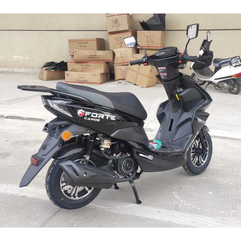 Скутер Forte Canoe 149 6CC чорний