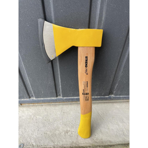 Сокира Axe Strend Pro Ax 201 800 гр, ручка із дерева 380 мм 236065