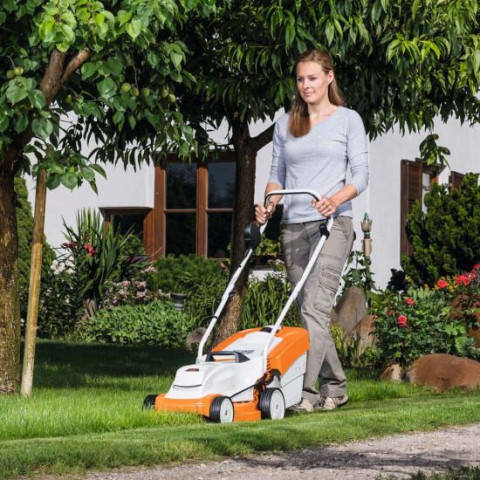Газонокосарка акумуляторна STIHL RMA 235 SET