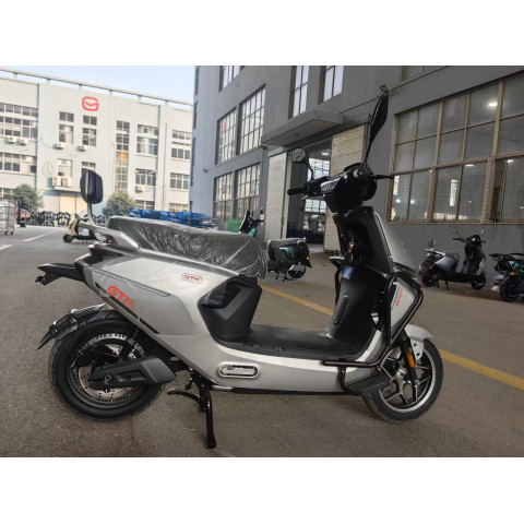 GTM Скутер акумуляторний N-MAX 2500, 72В, 2500Вт, Швидкість - 60км/год