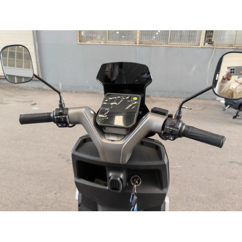 GTM Скутер акумуляторний N-MD 1200, 72В, 1200Вт, Швидкість - 50км/год