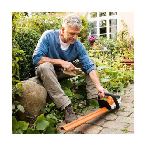 Кущоріз акумуляторний STIHL HSA 45